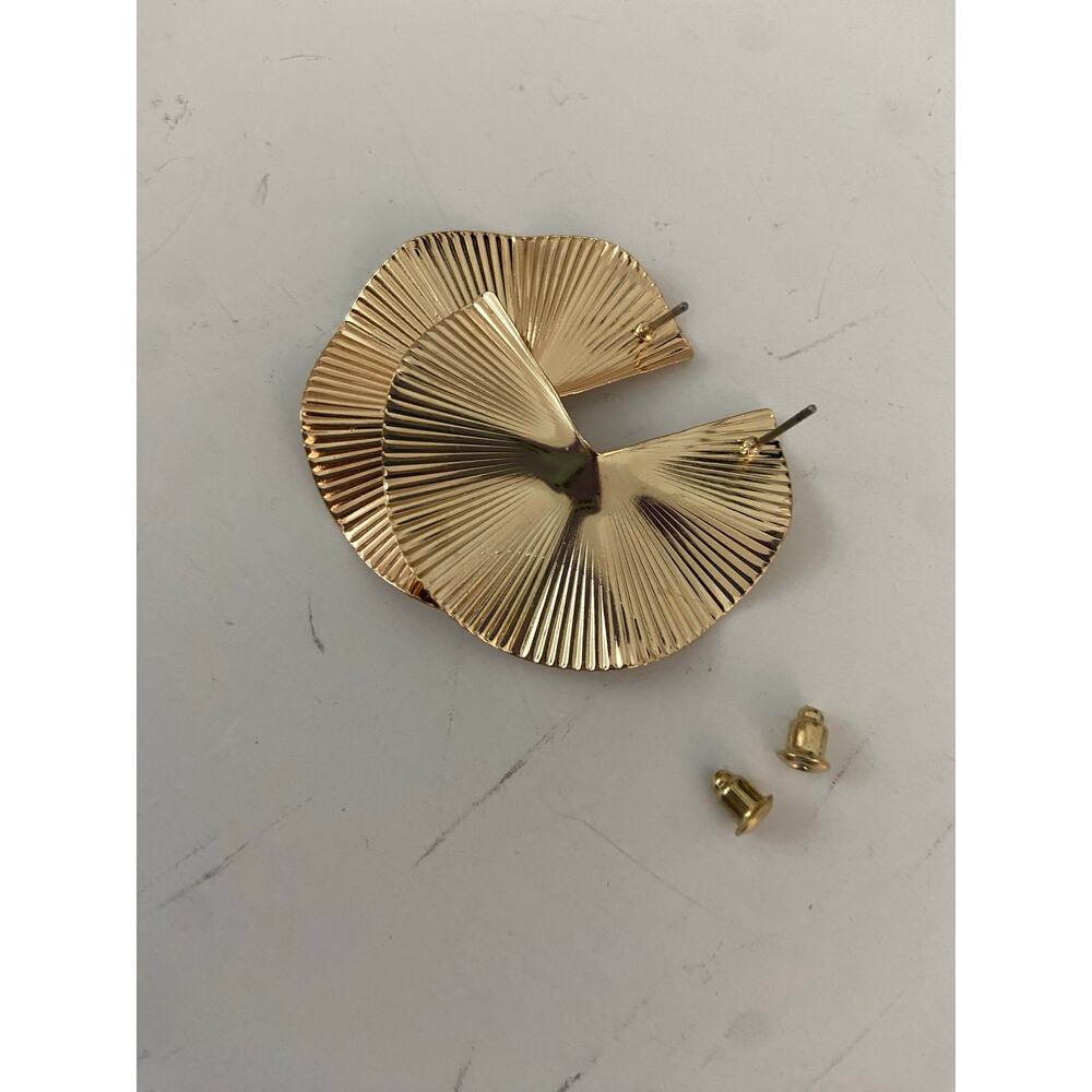 Fan earrings - Picture 4 of 4